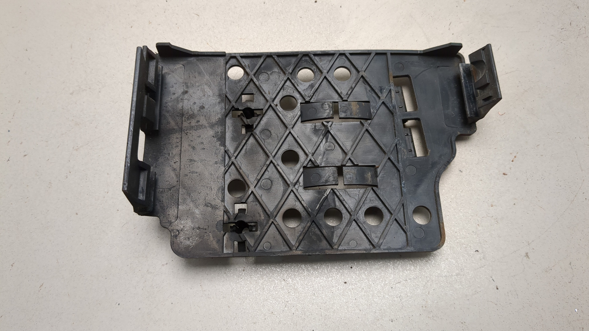 Кронштейн электронного блока управления / контроля