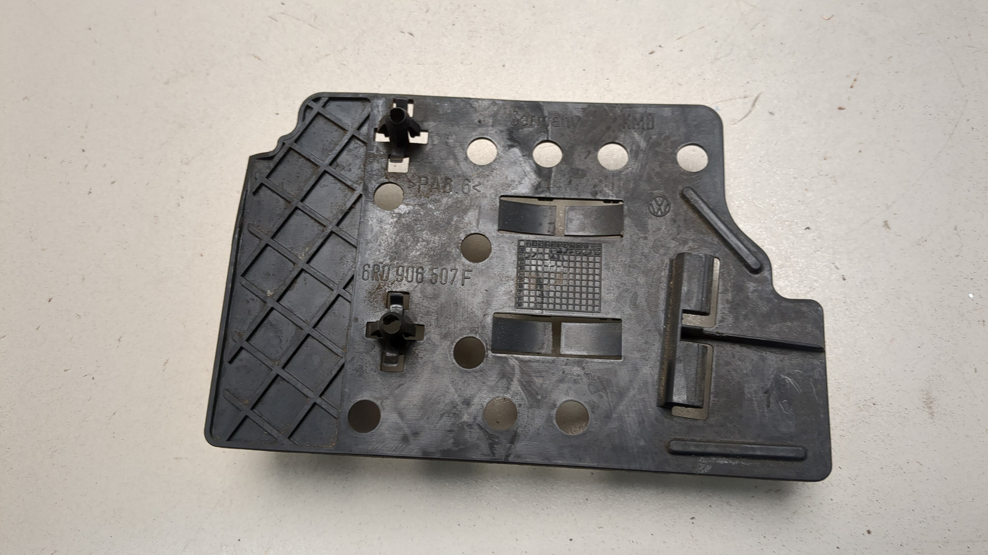 Кронштейн электронного блока управления / контроля