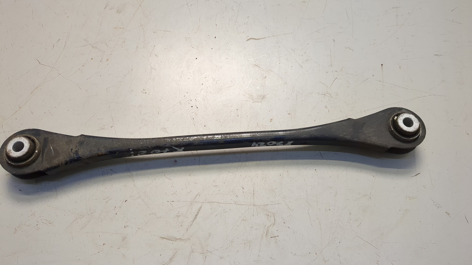 Рычаг задний