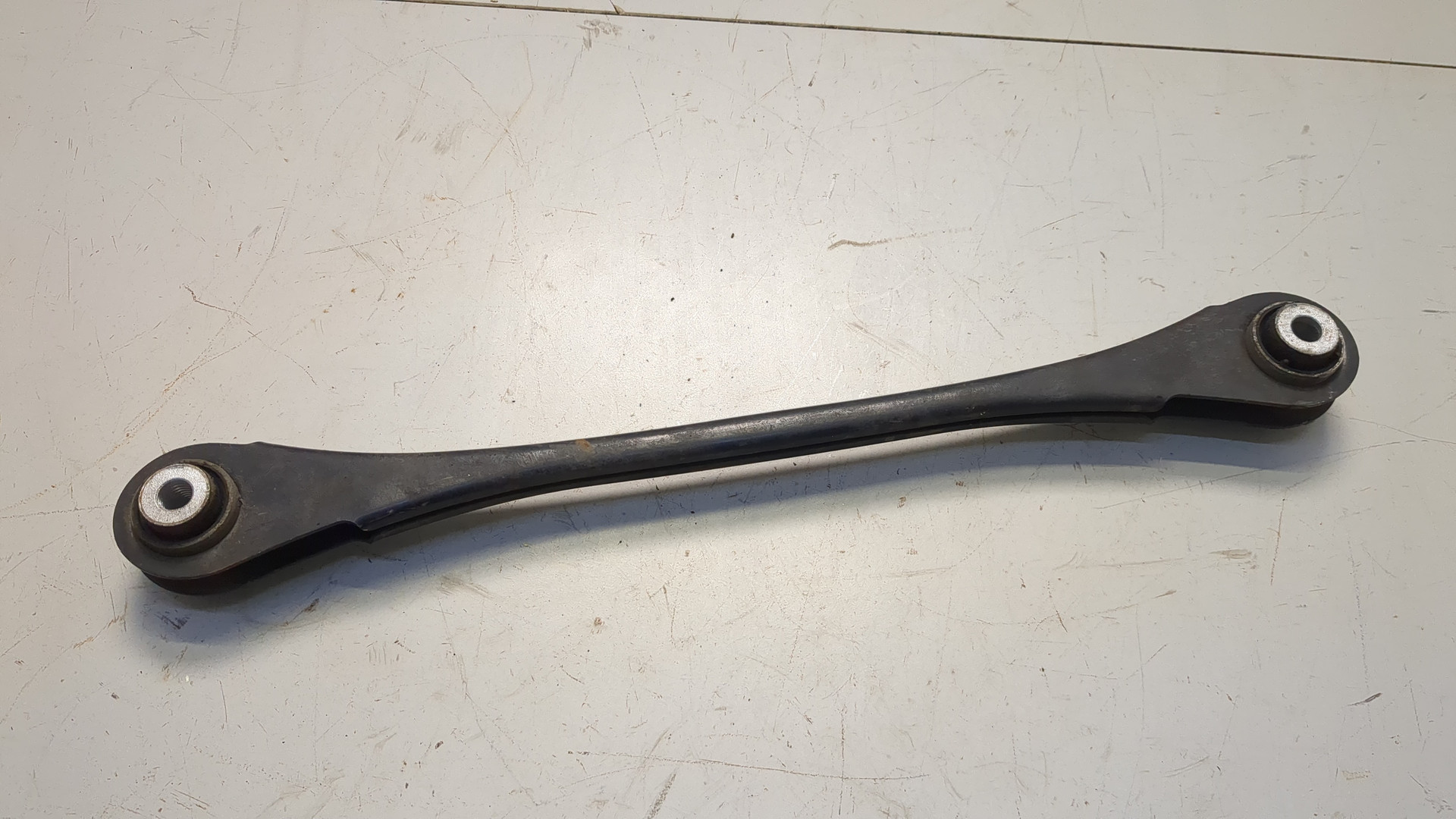 Рычаг задний