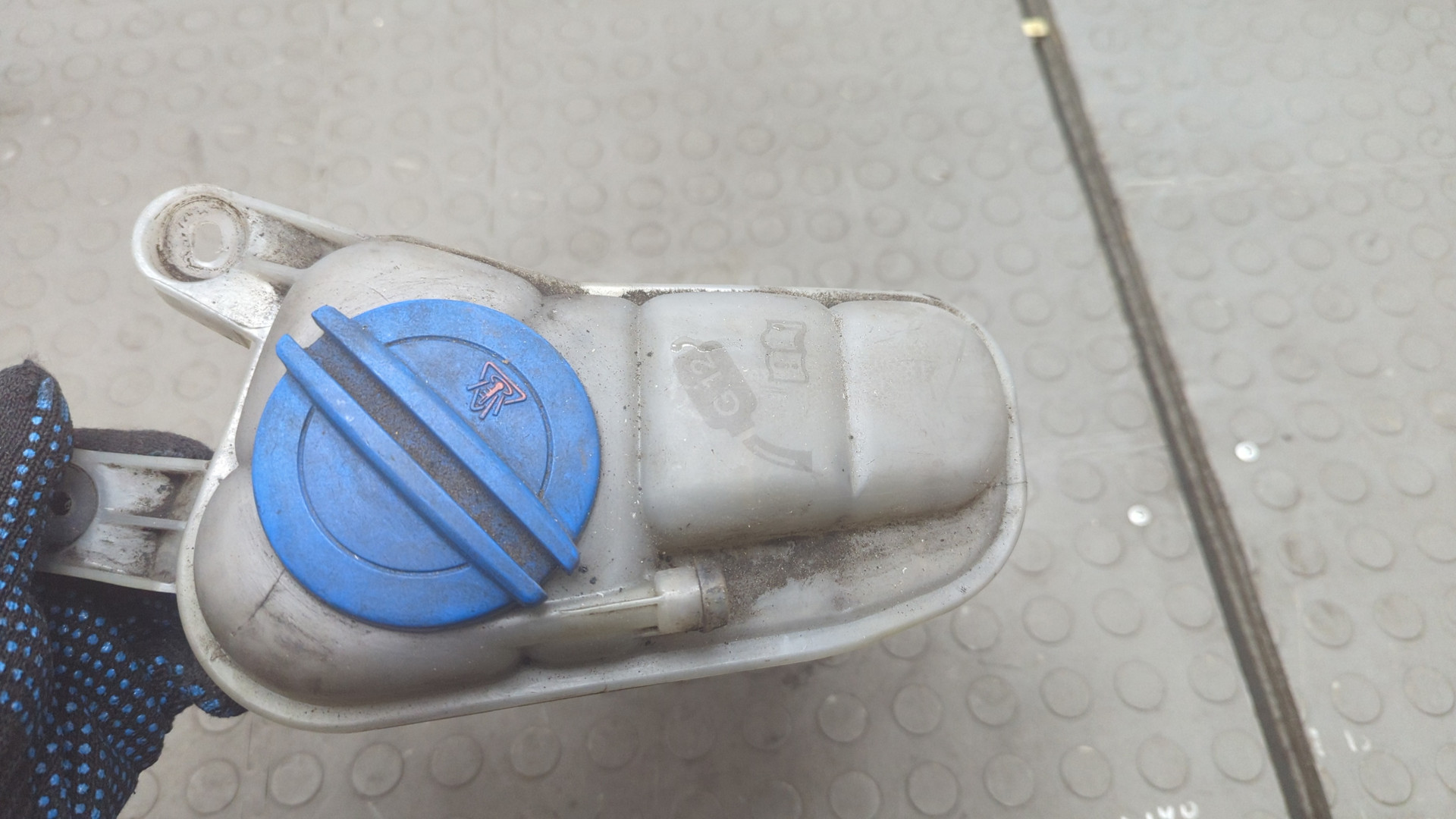 Бачок расширительный