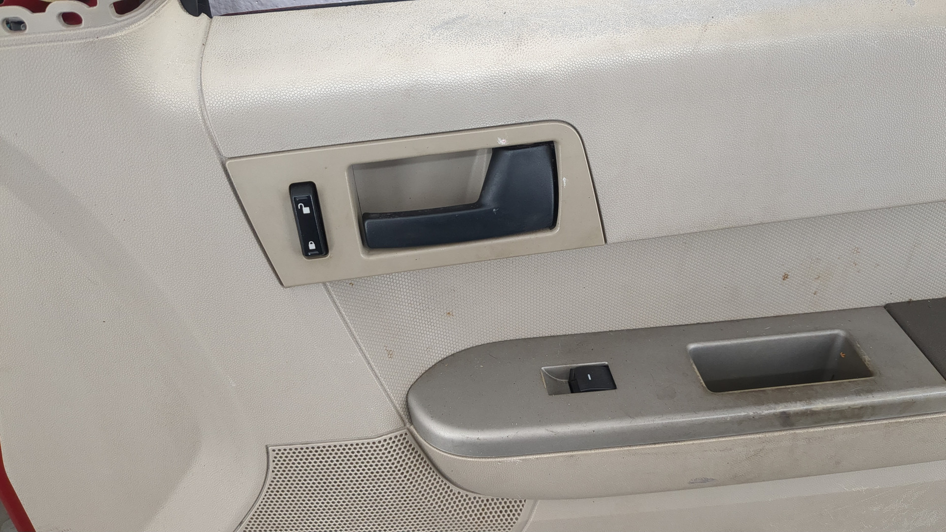 Дверь передняя правая