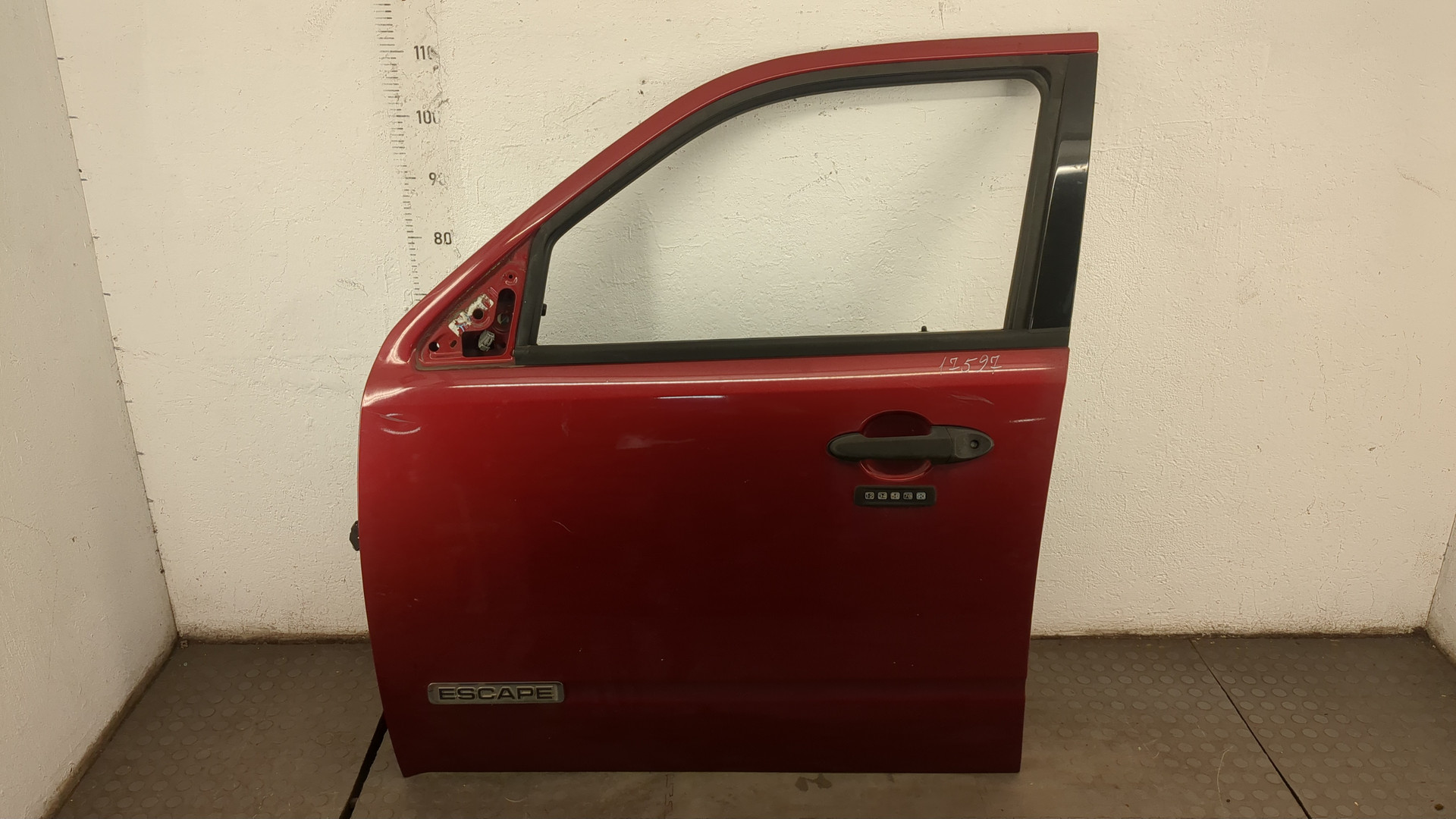 Дверь передняя левая