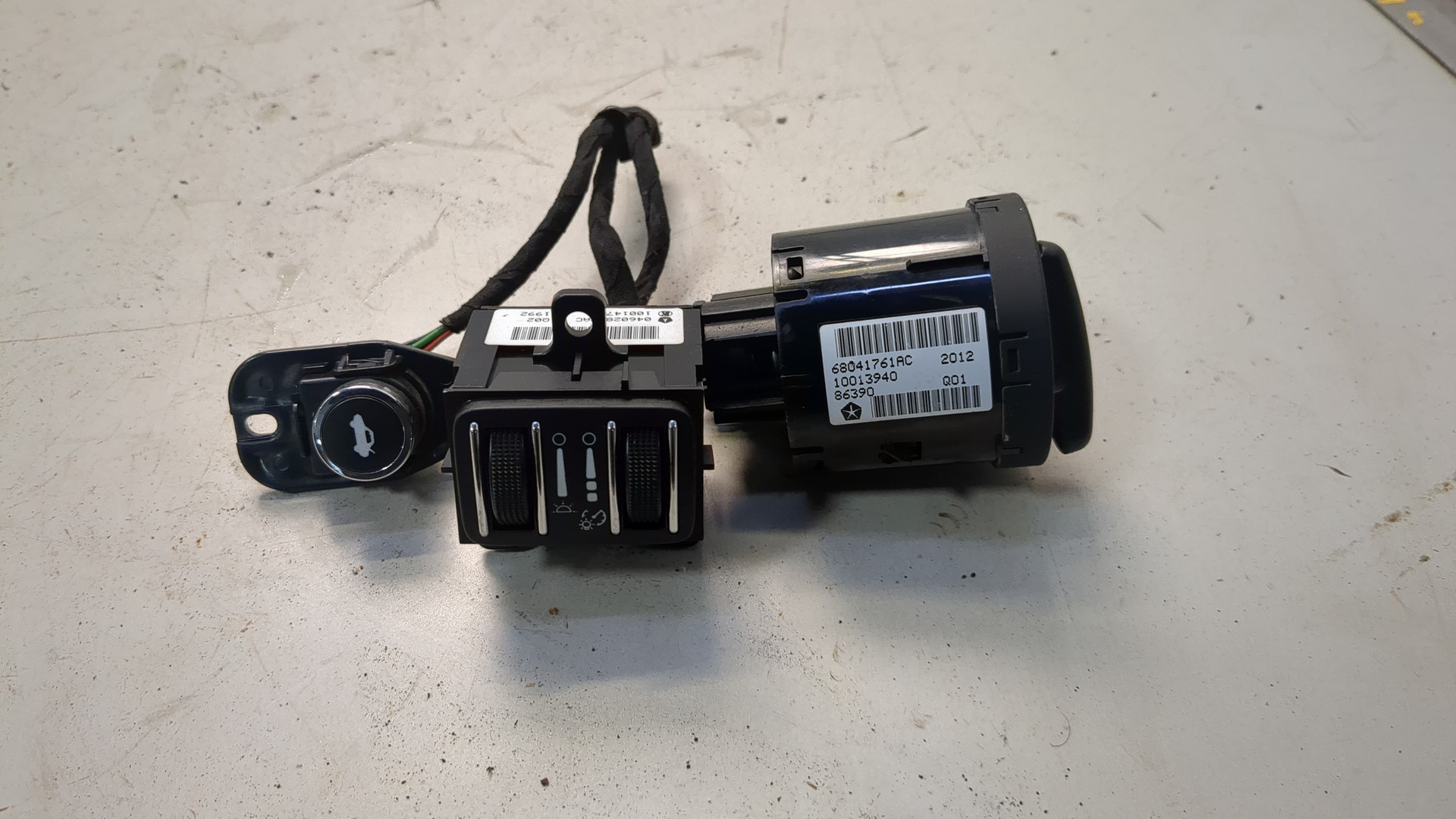 Переключатель света фар