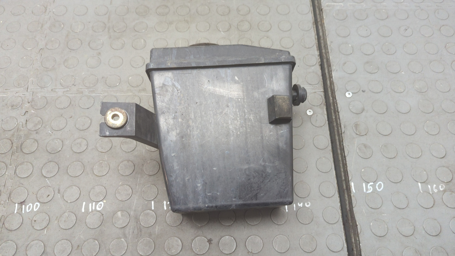 Резонатор воздушного фильтра