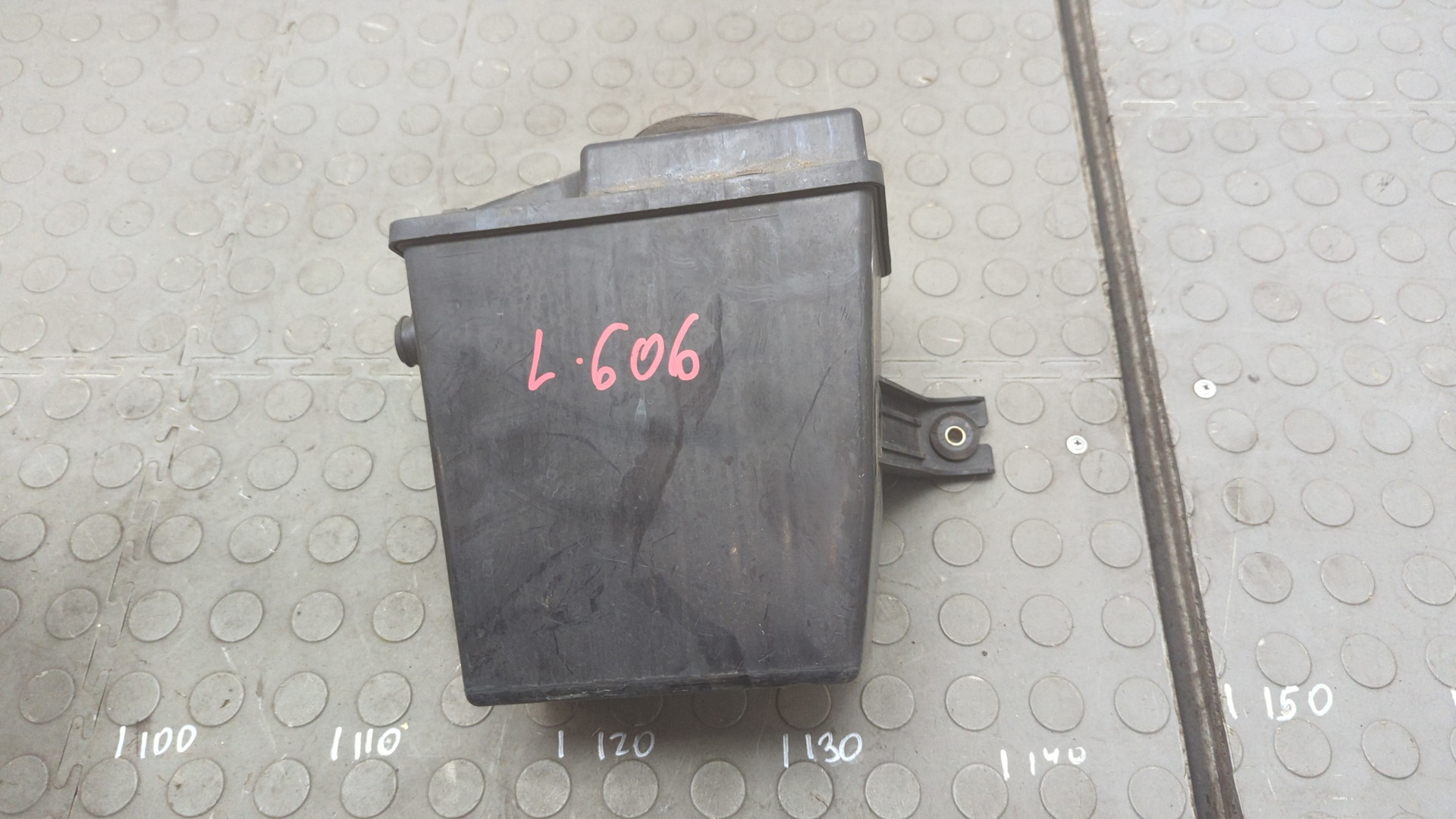 Резонатор воздушного фильтра