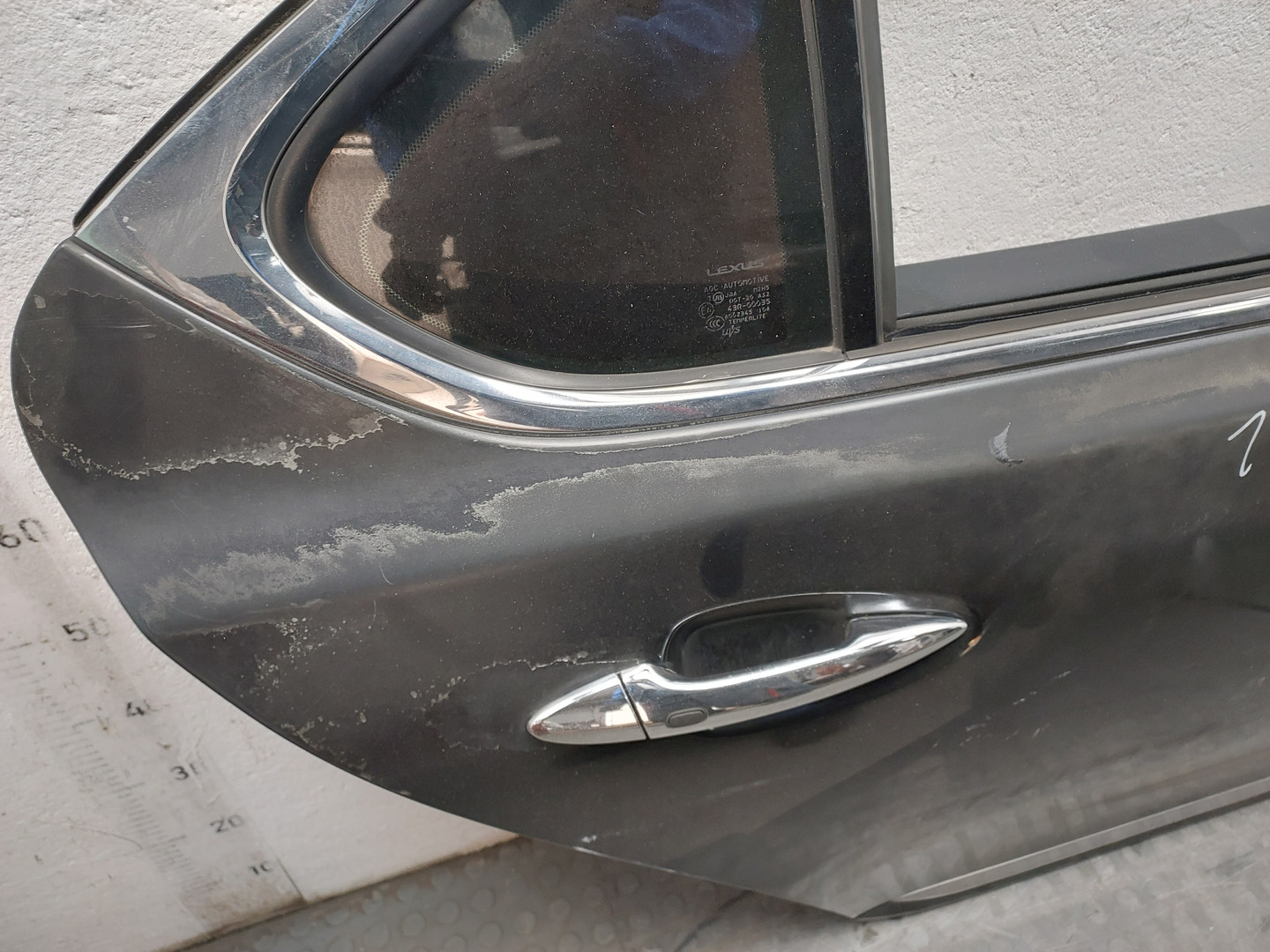 Дверь задняя правая