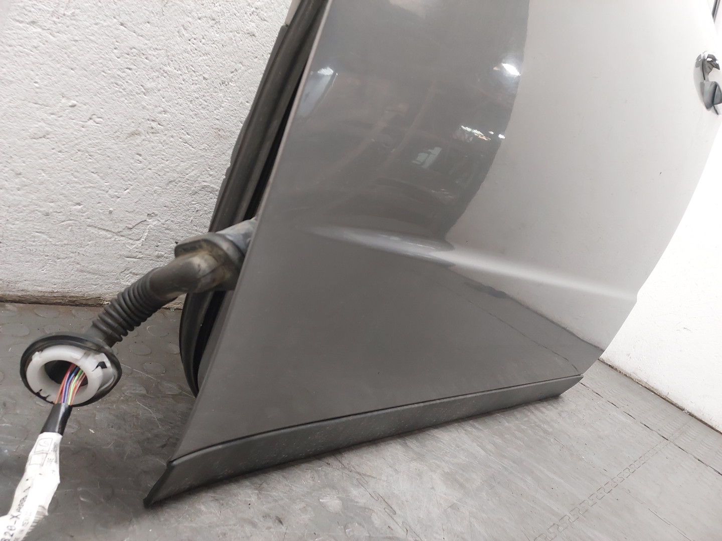 Дверь передняя левая