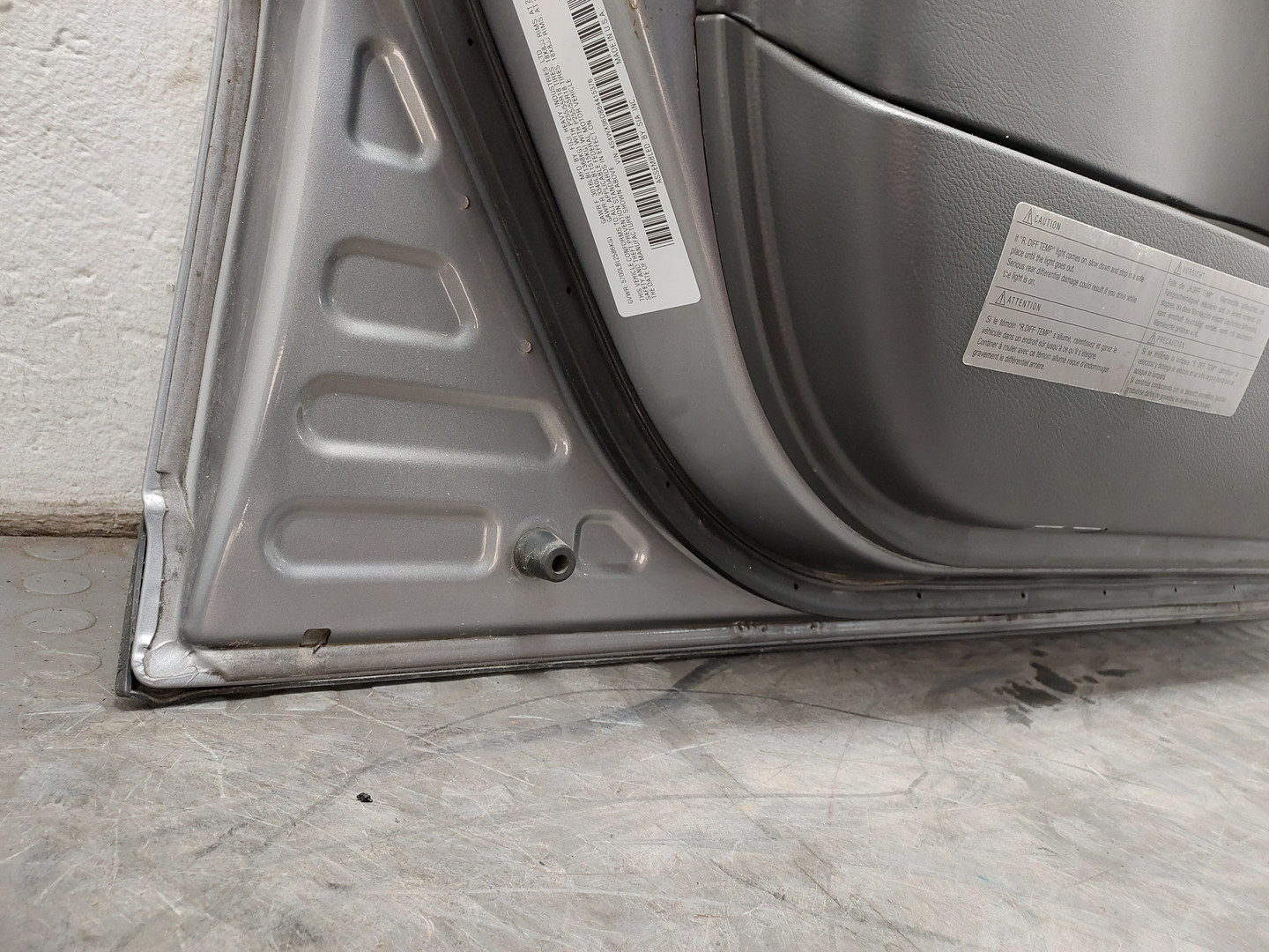 Дверь передняя левая