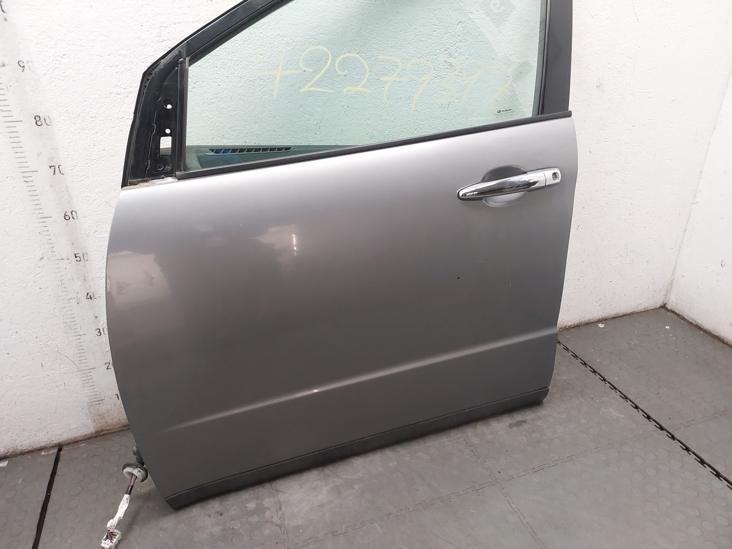 Дверь передняя левая