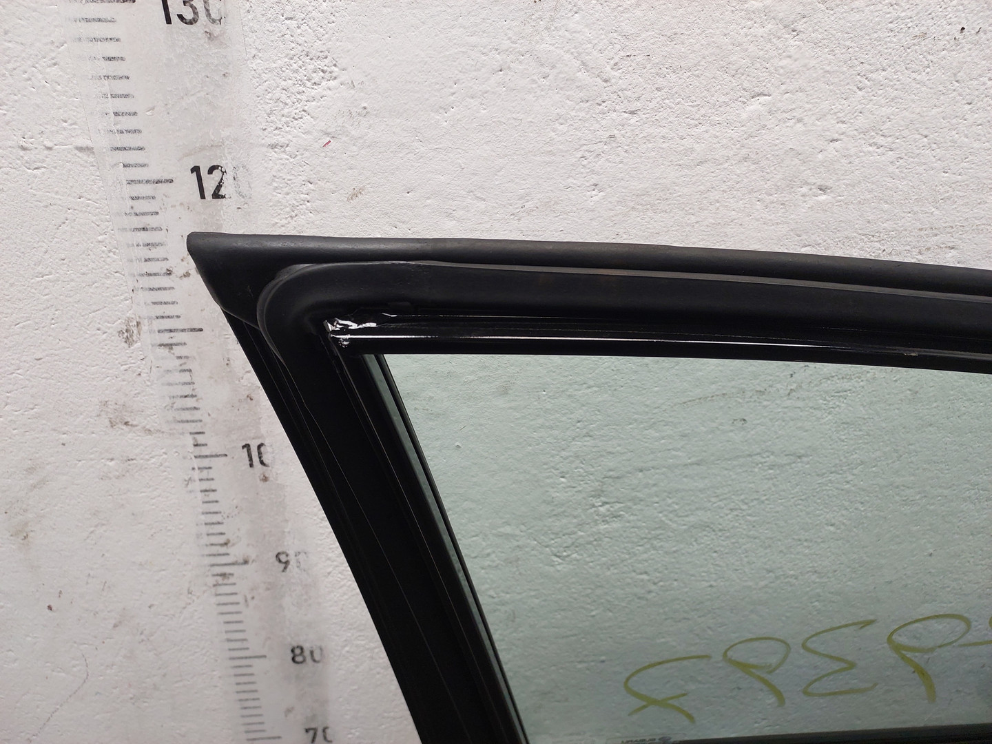 Дверь передняя левая