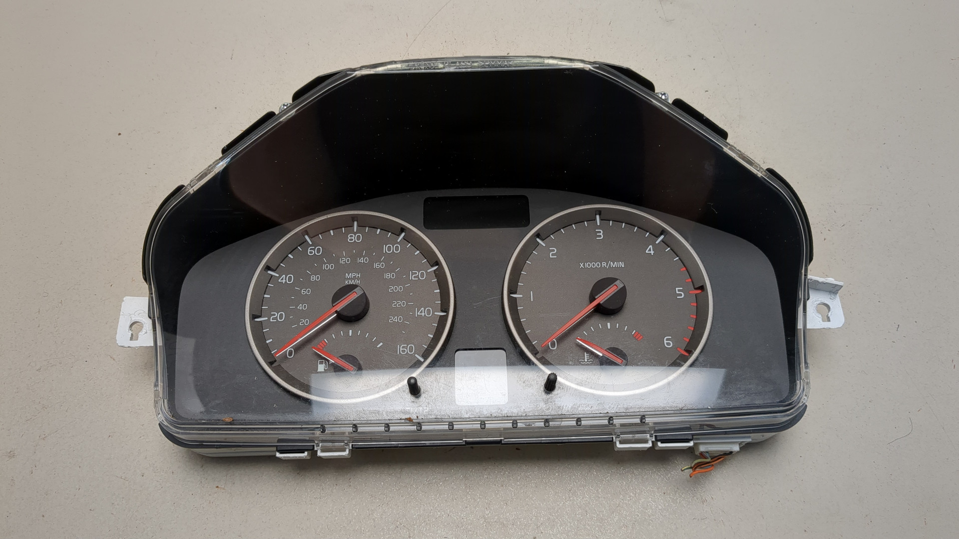 Панель приборов