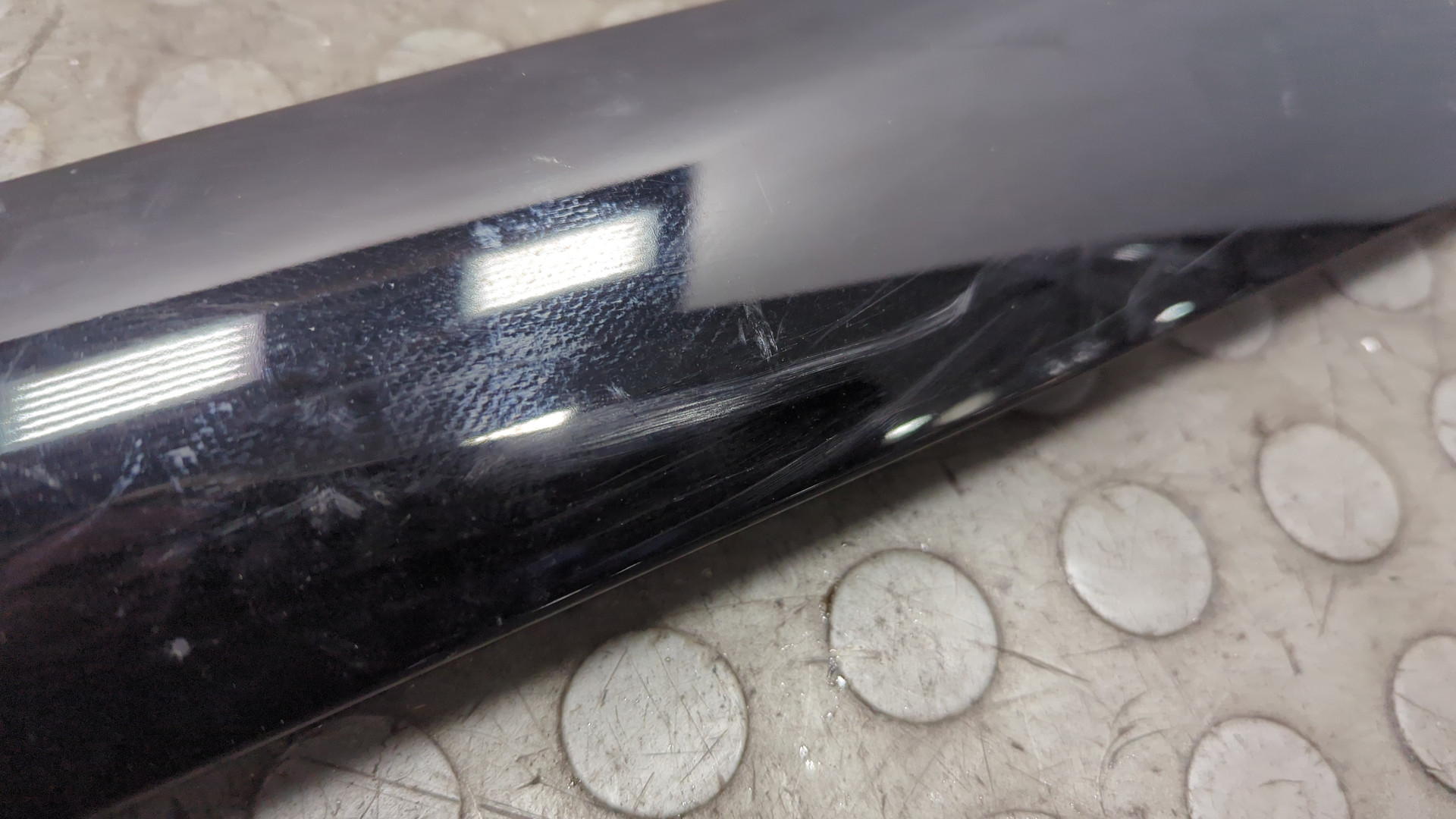 Молдинг лобового стекла