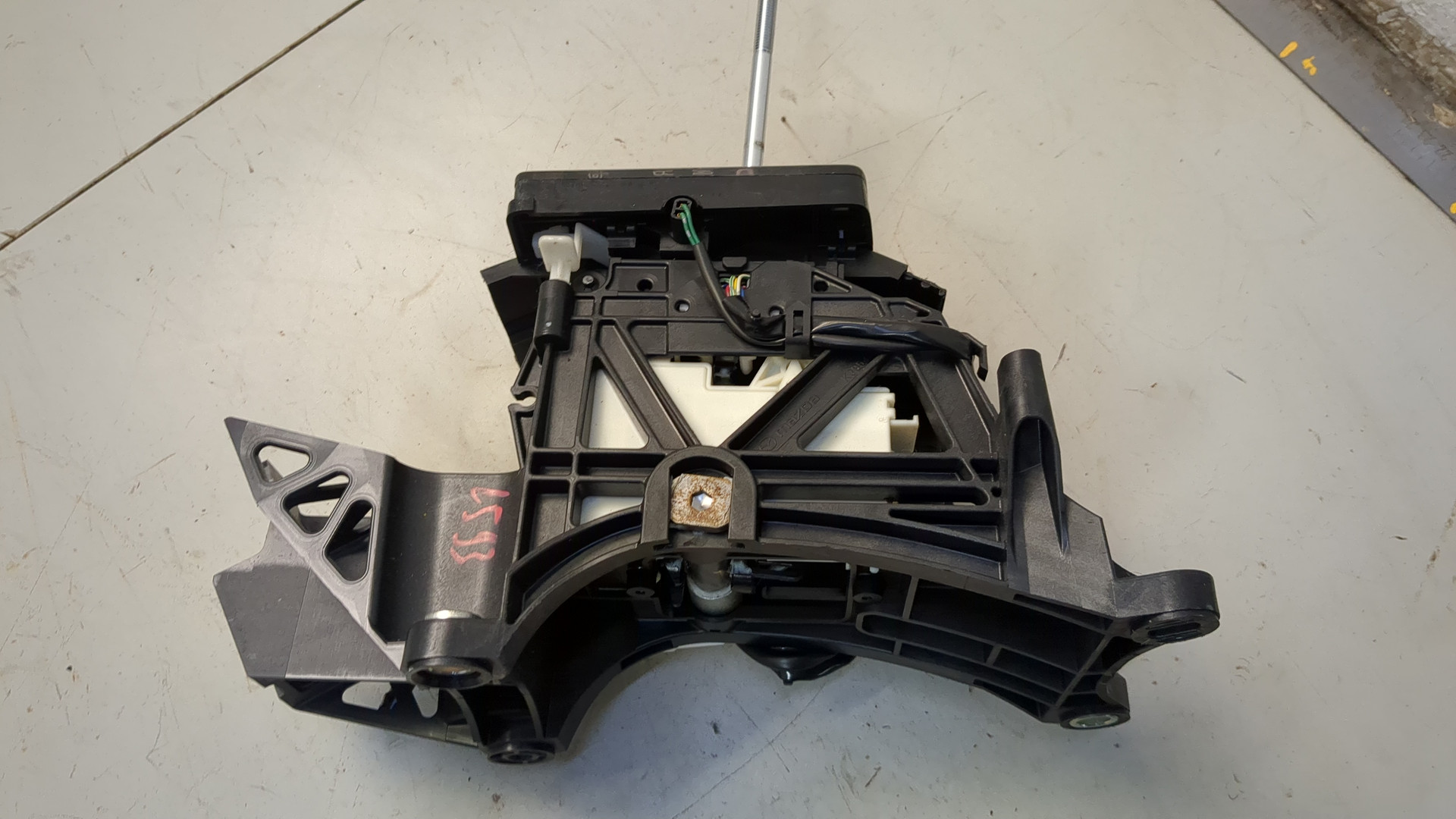 Кулиса МКПП / АКПП