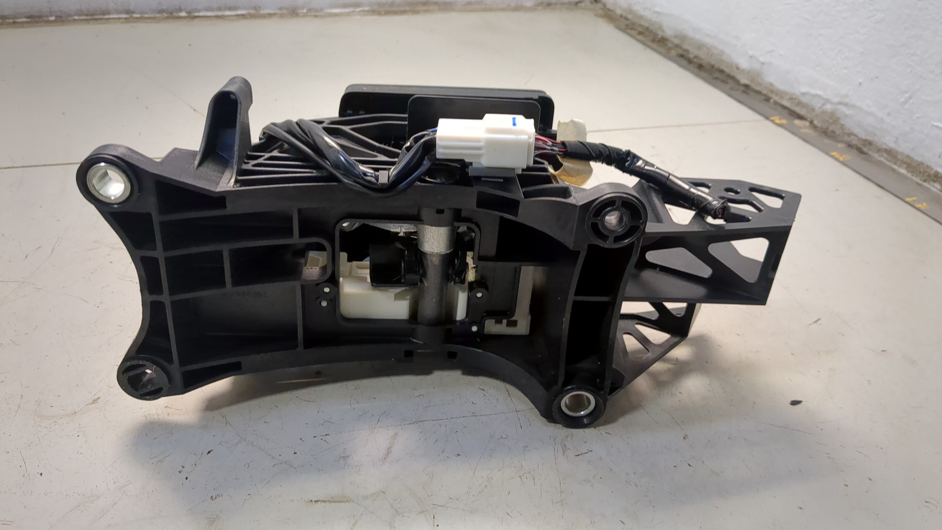 Кулиса МКПП / АКПП