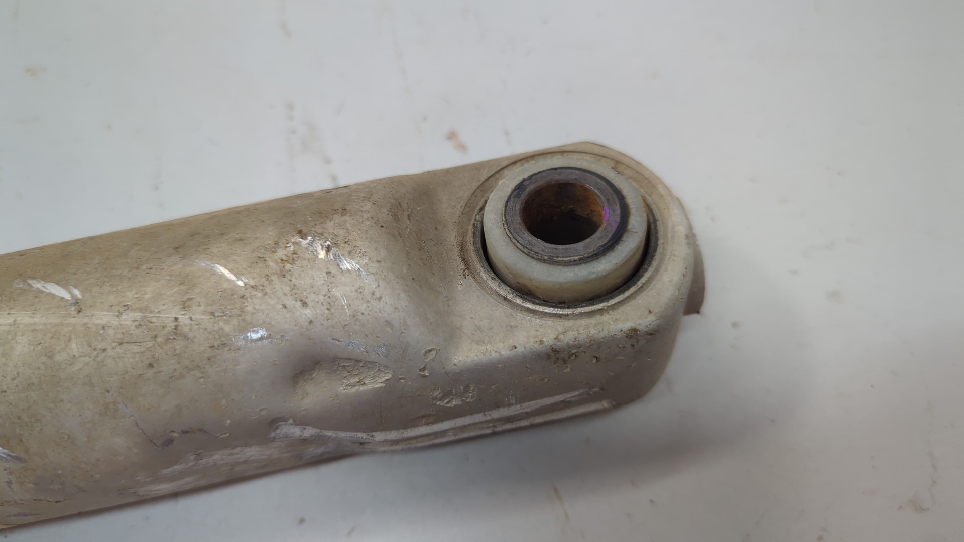 Амортизатор задний (стойка)