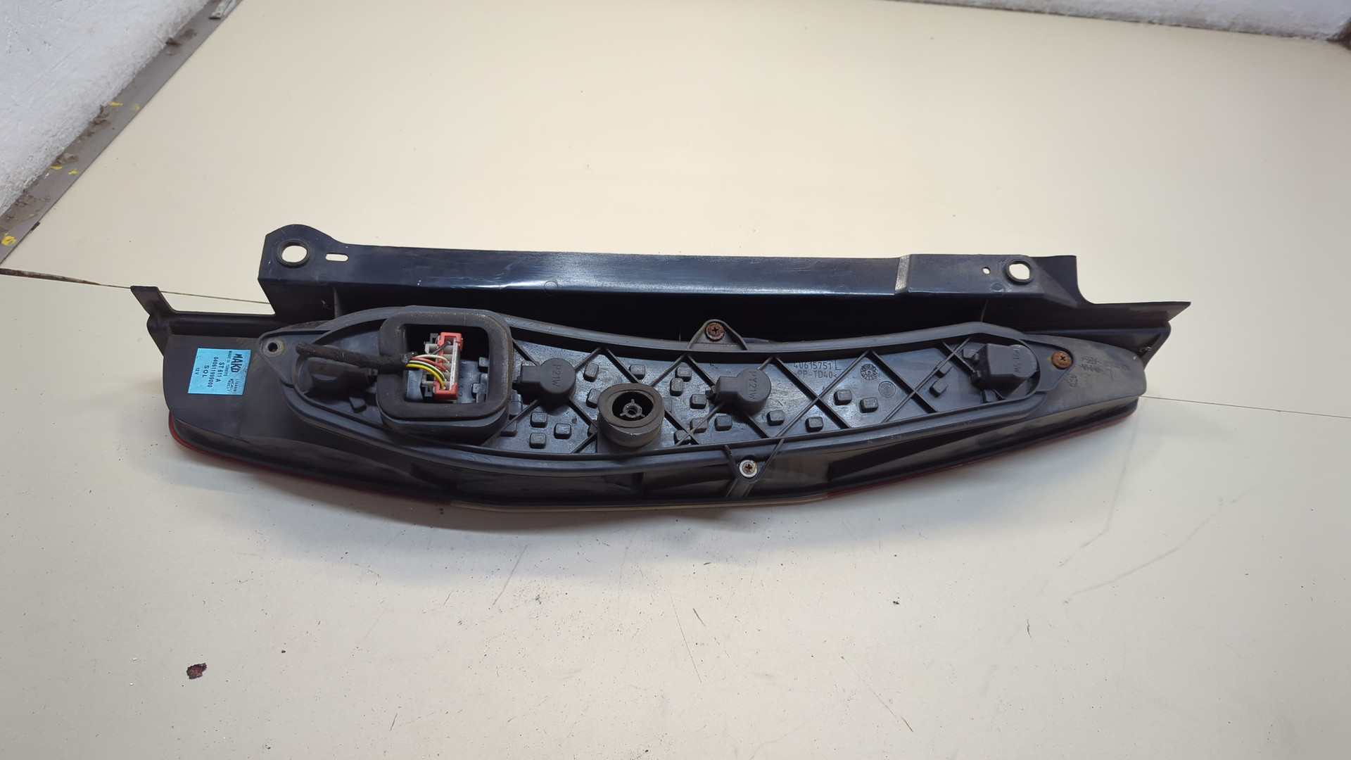 Фонарь задний левый