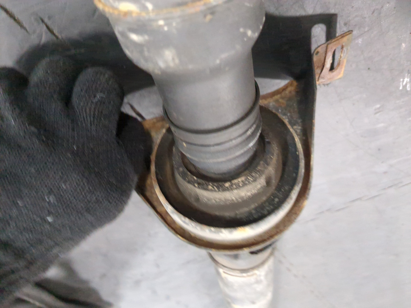 Вал карданный задний