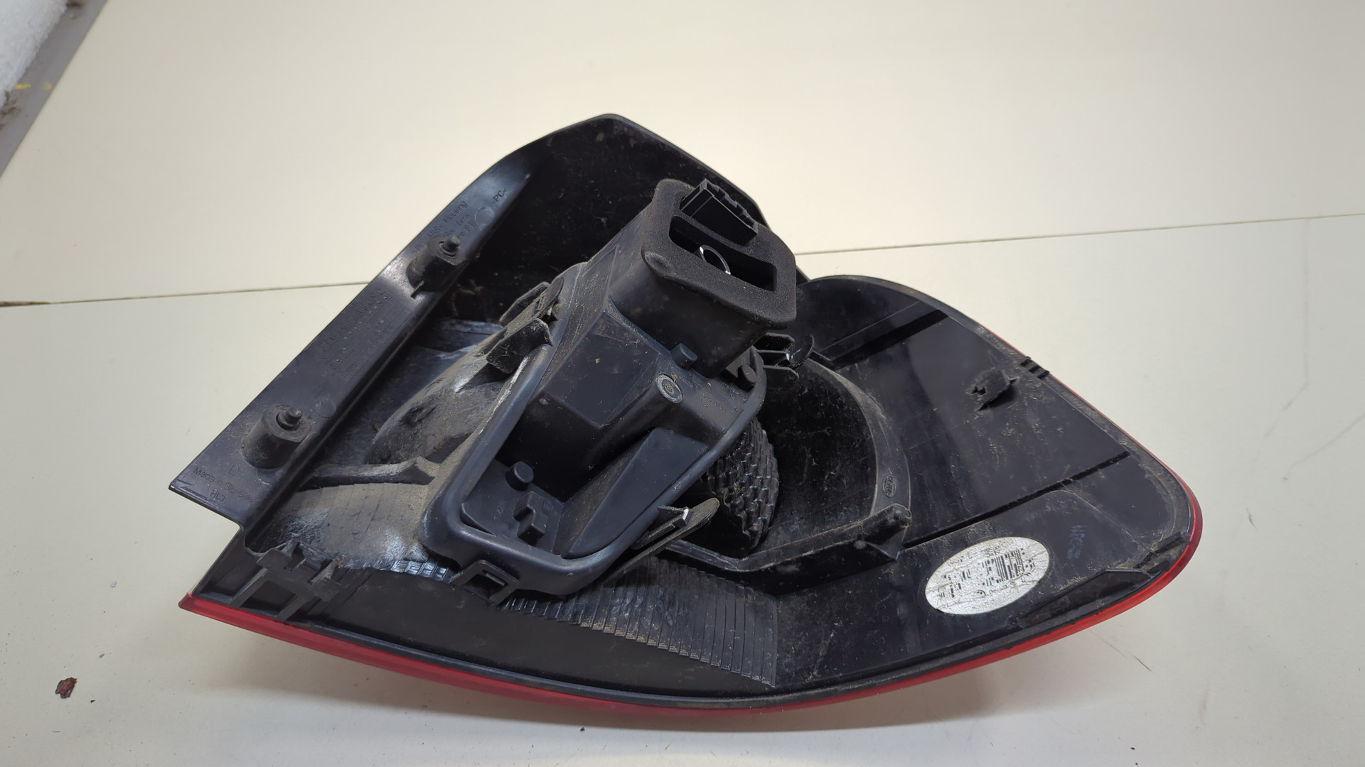 Фонарь задний левый