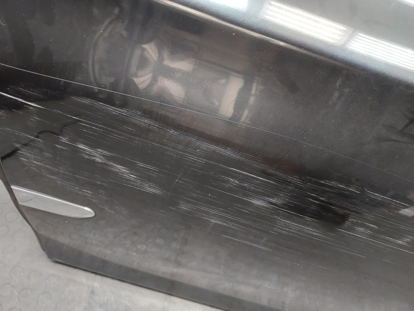 Дверь передняя левая