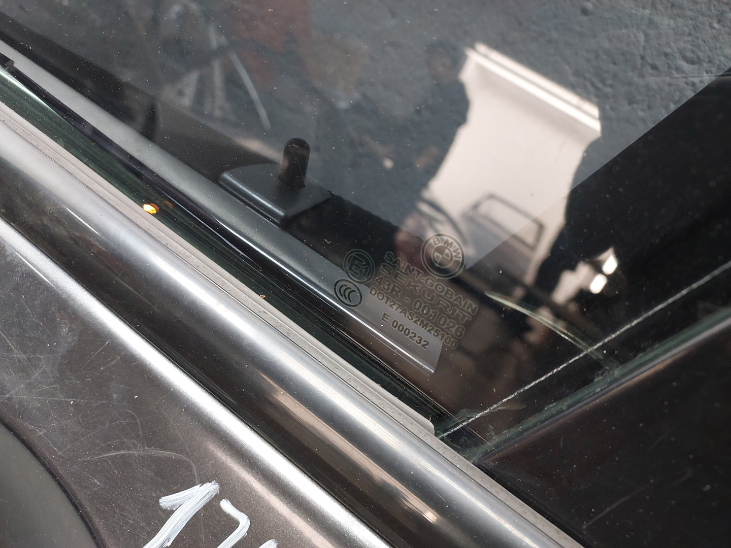 Дверь передняя левая