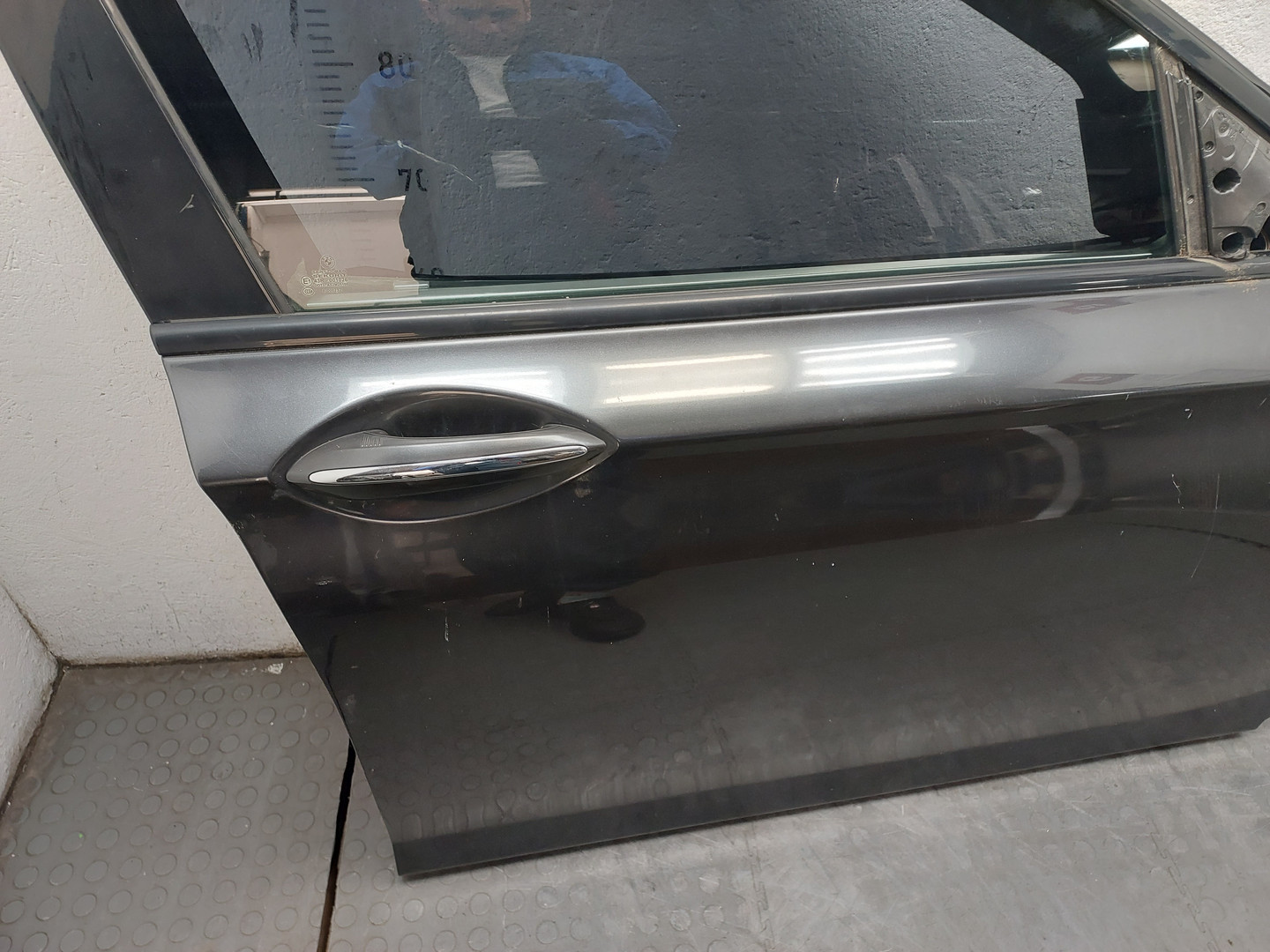 Дверь передняя правая