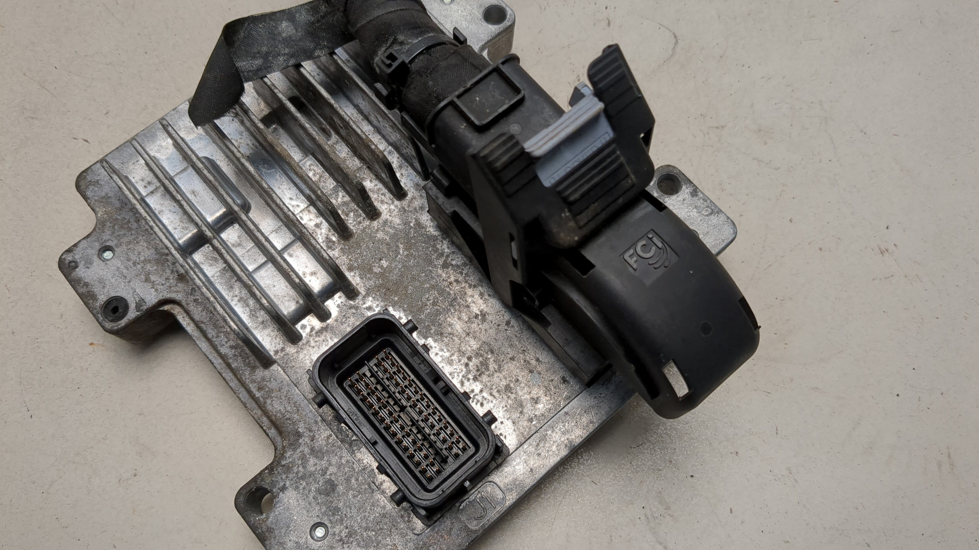 Блок управления двигателем