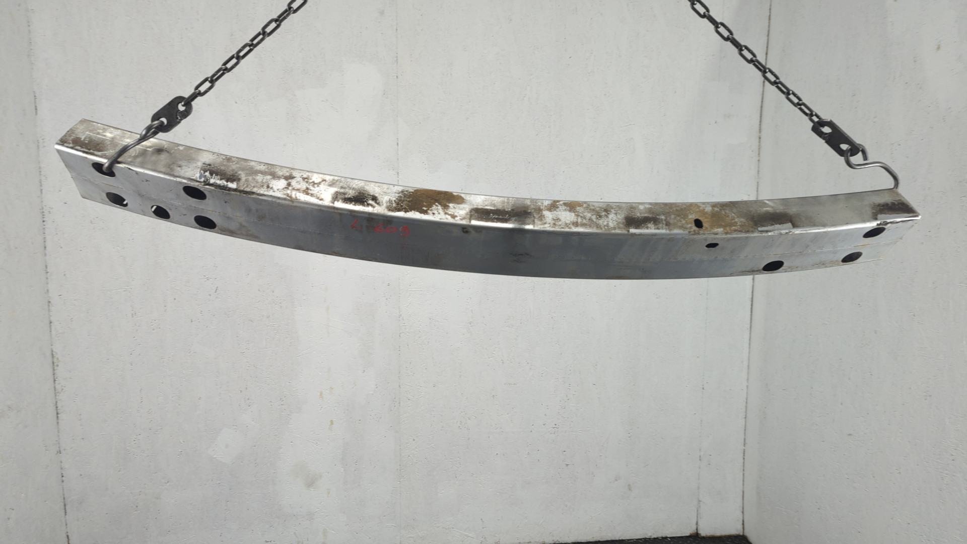 Усилитель заднего бампера