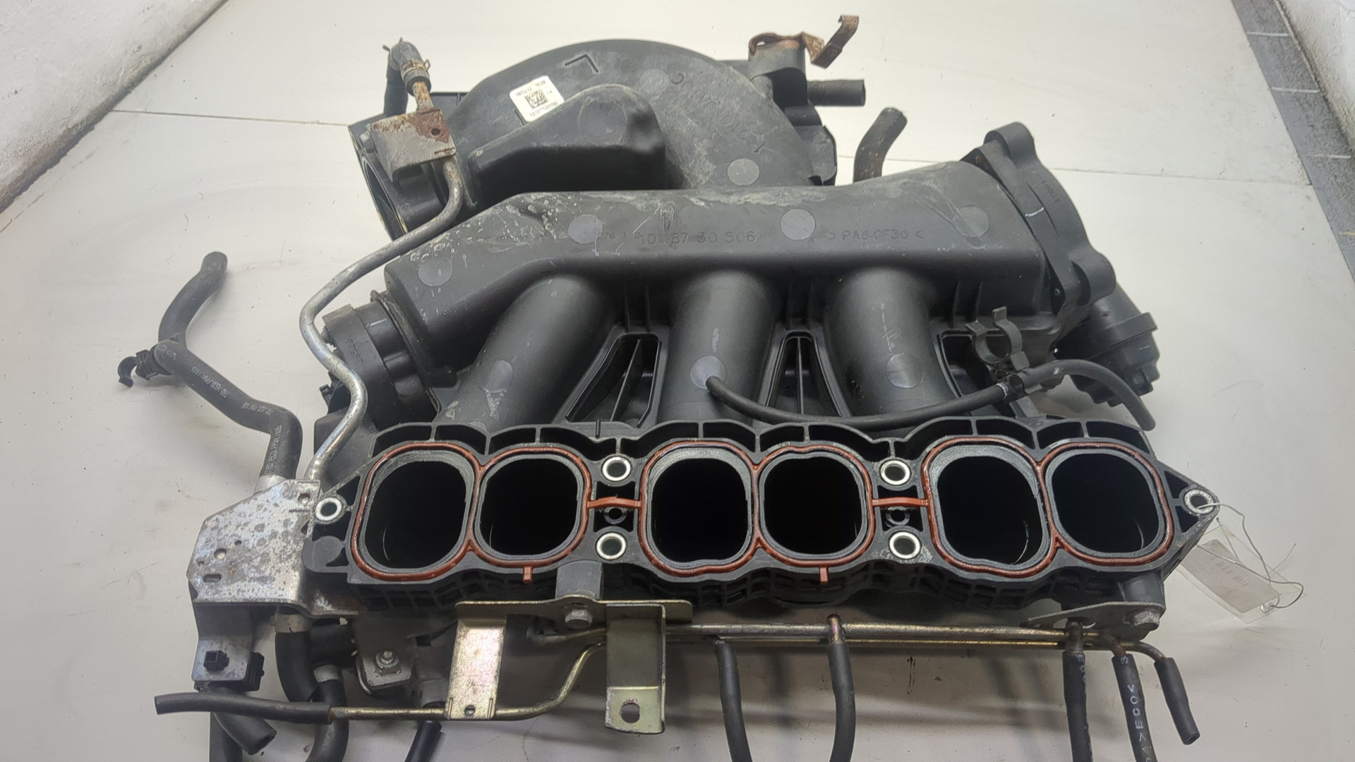 Коллектор впускной