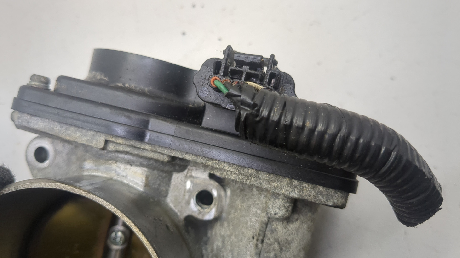 Заслонка дроссельная электрическая