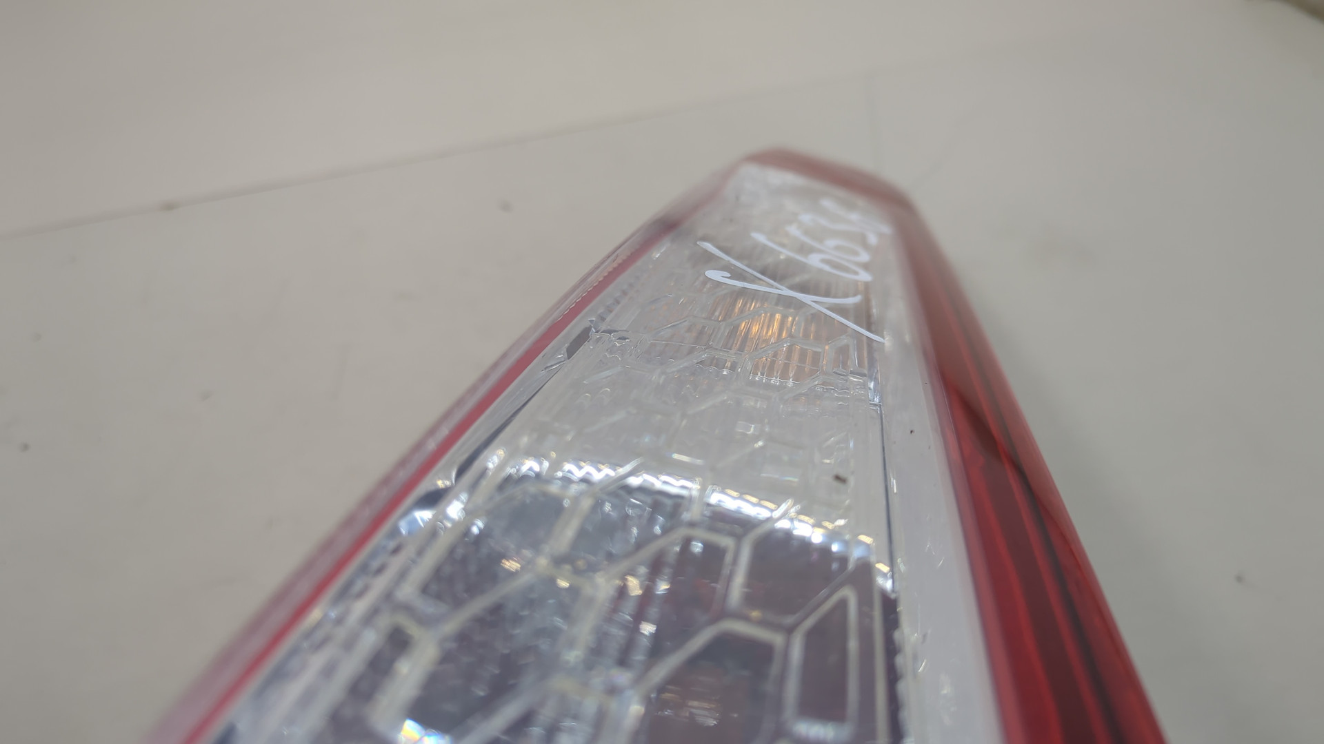 Фонарь задний правый