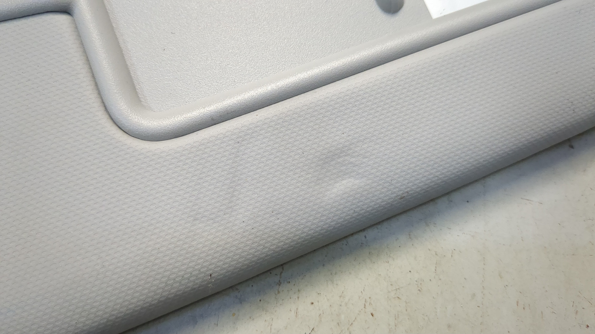 Козырек солнцезащитный