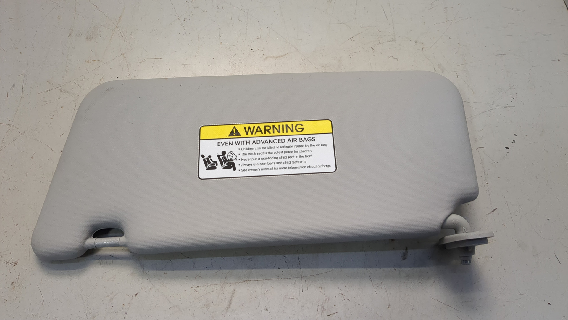 Козырек солнцезащитный