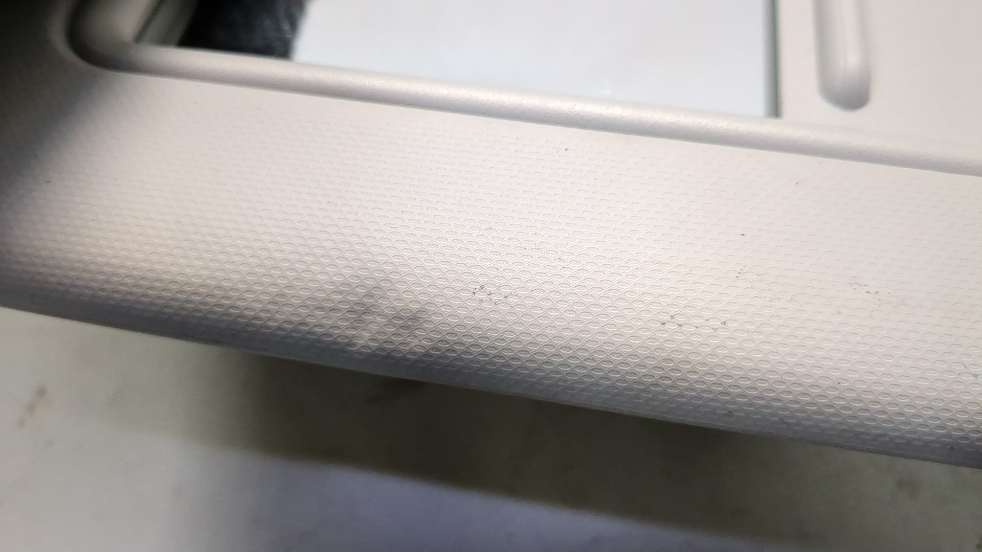 Козырек солнцезащитный