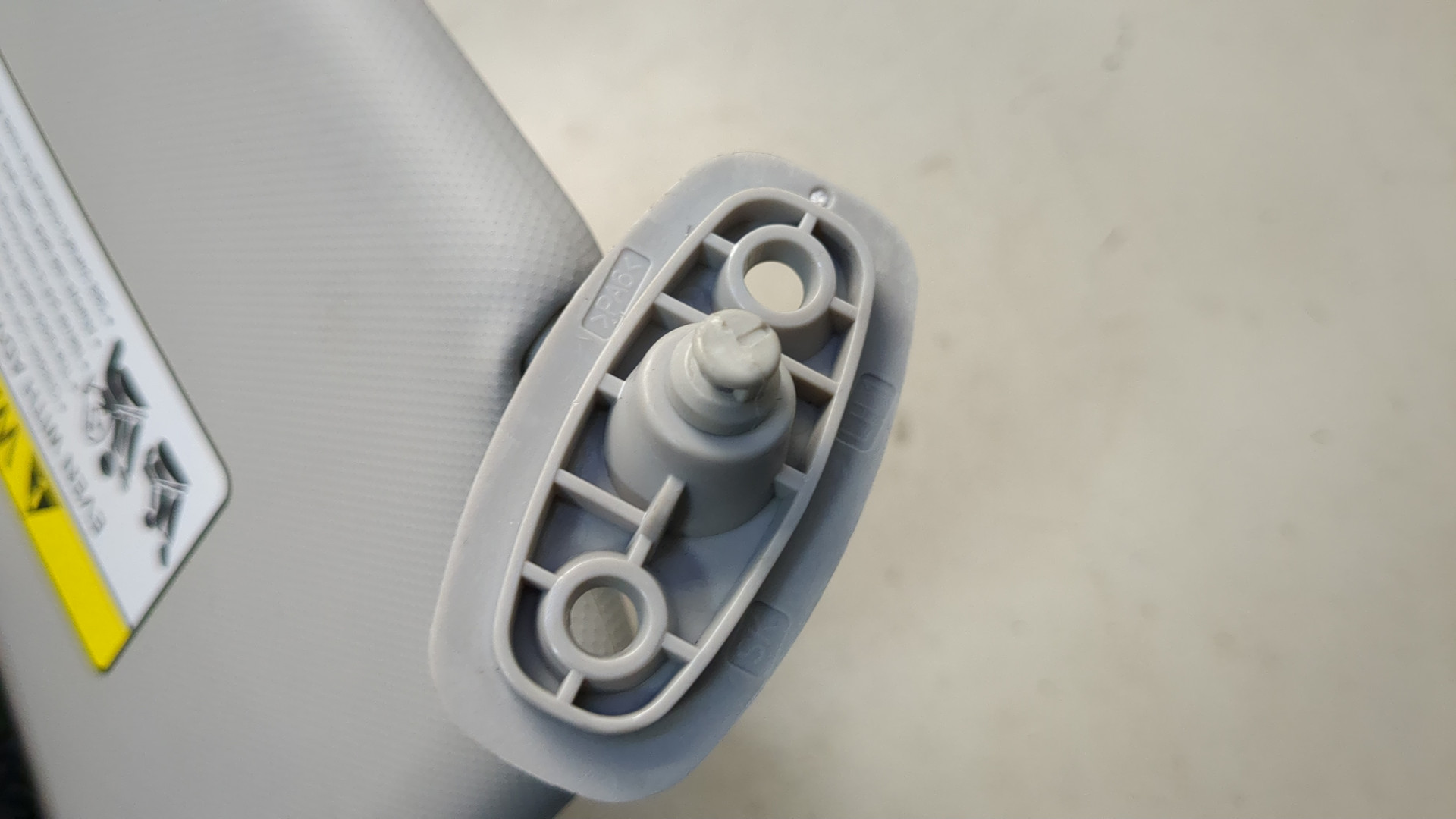 Козырек солнцезащитный