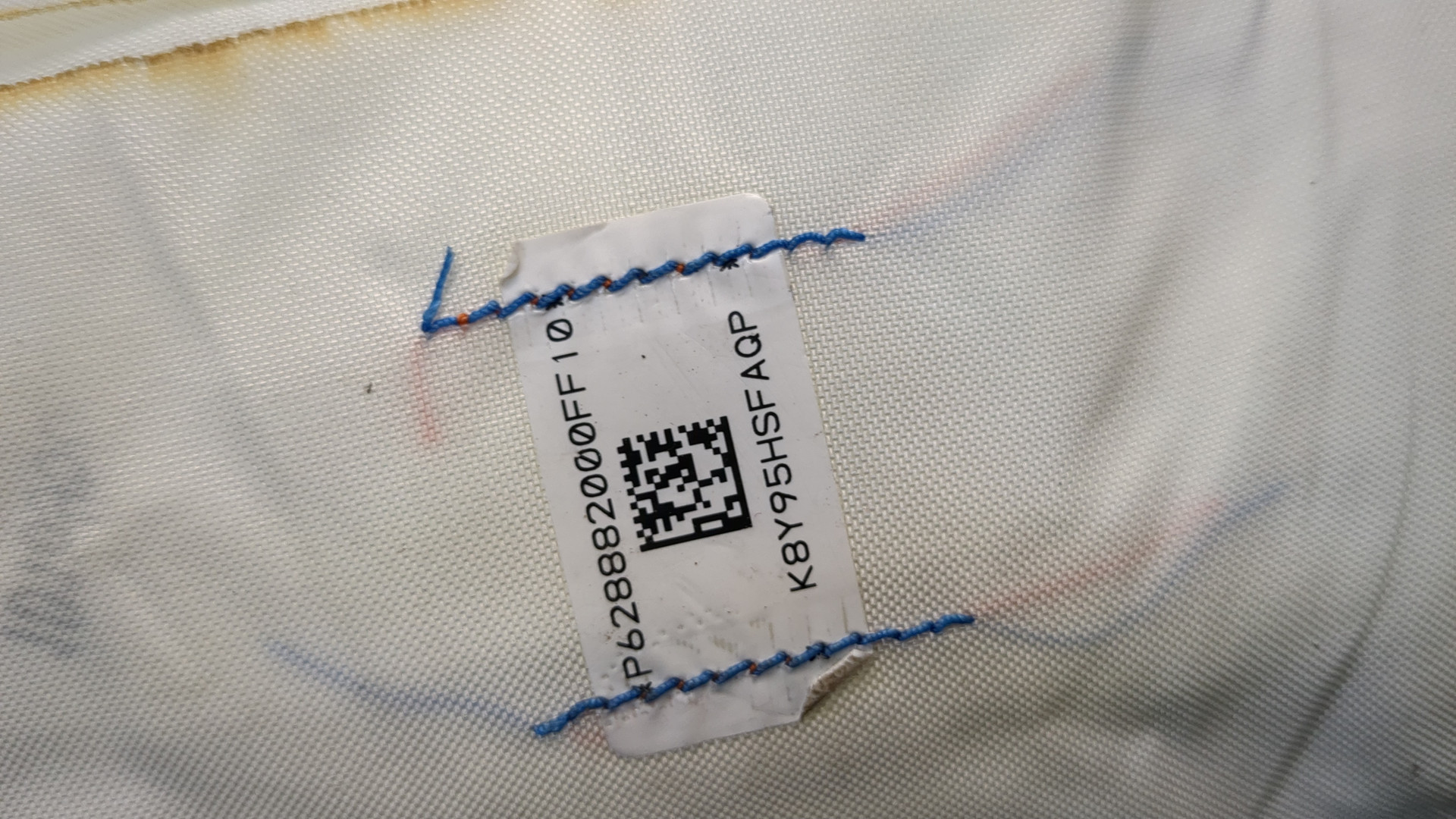 Подушка безопасности пассажирская (в торпедо)