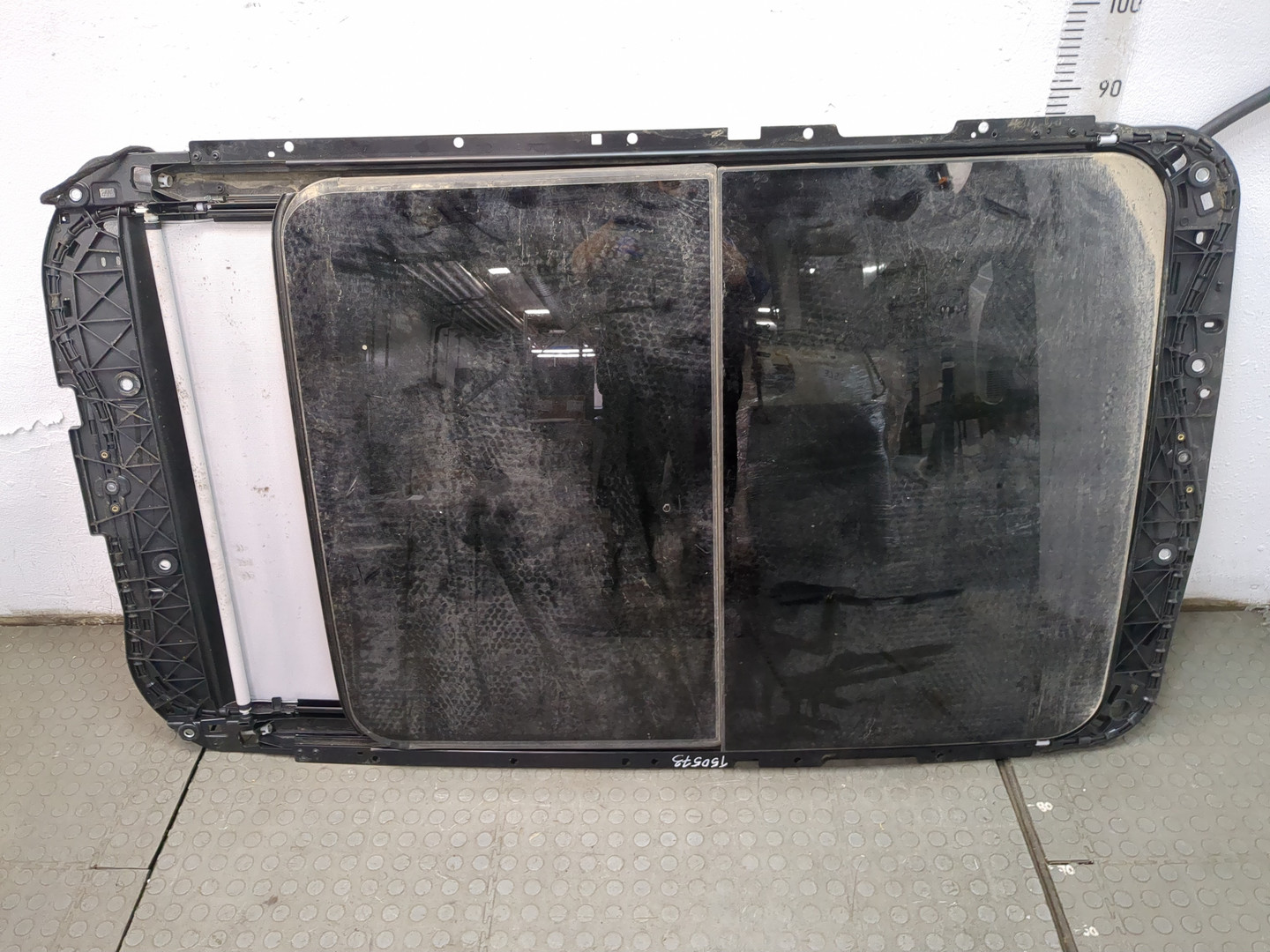 Люк в сборе электрический