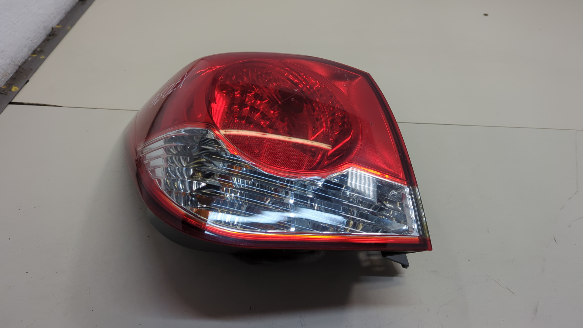 Фонарь задний левый