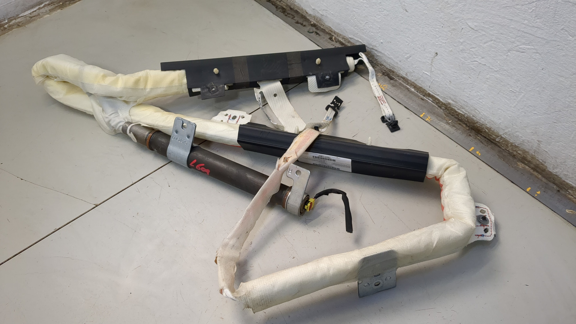 Подушка безопасности боковая (шторка)