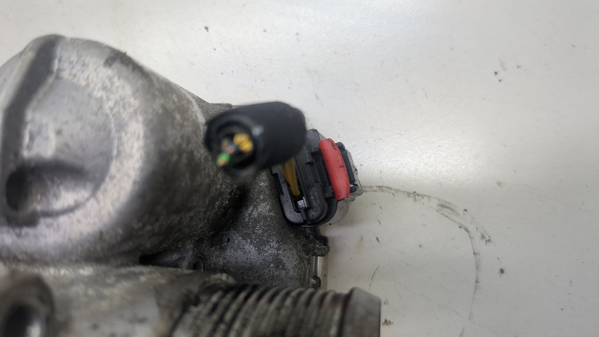 Заслонка дроссельная электрическая