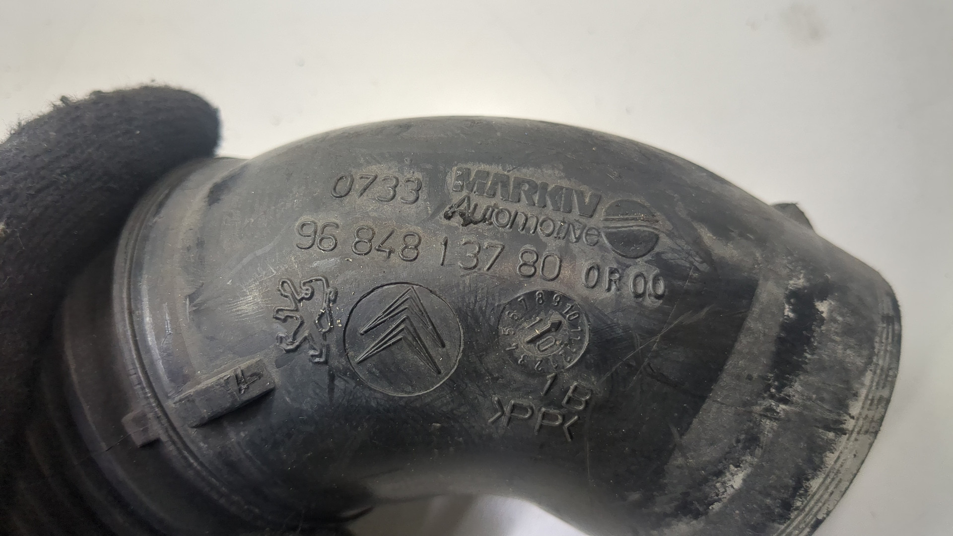 Патрубок воздушного фильтра