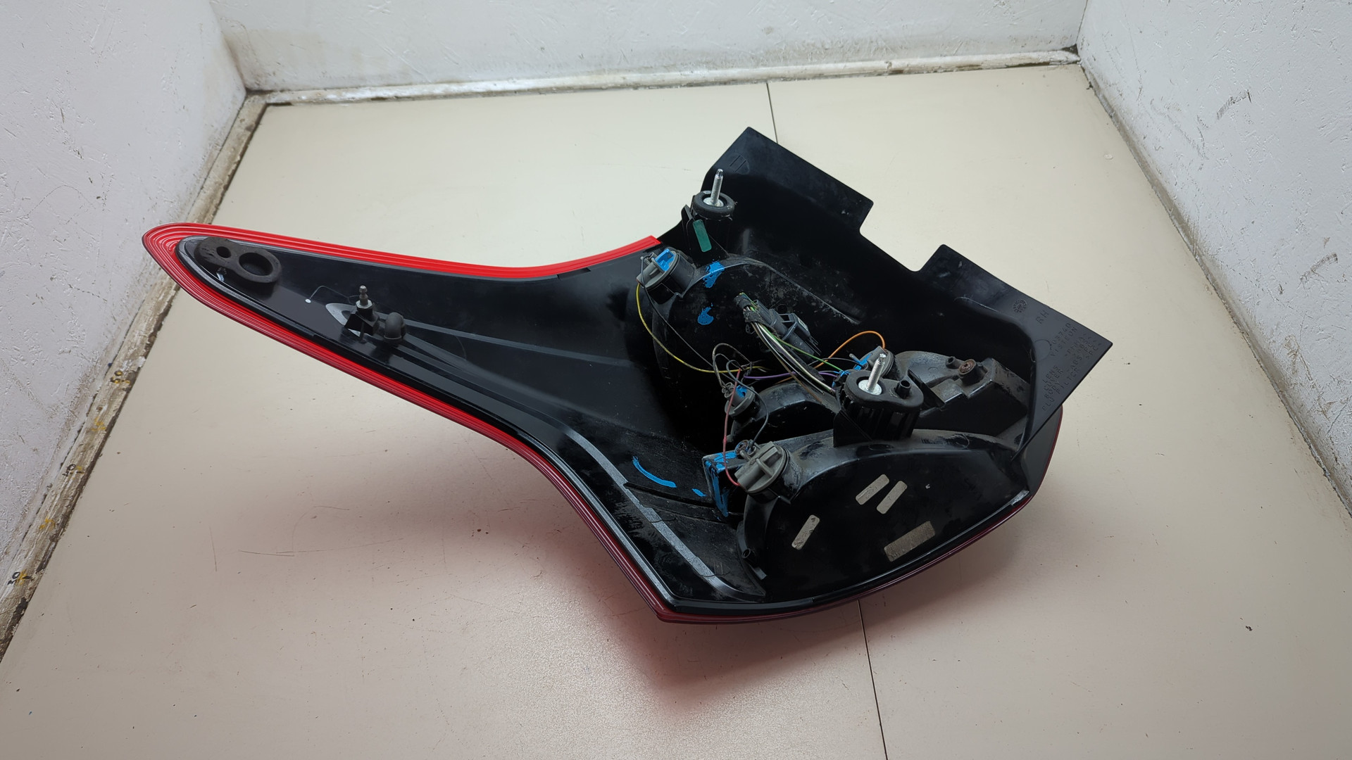 Фонарь задний правый