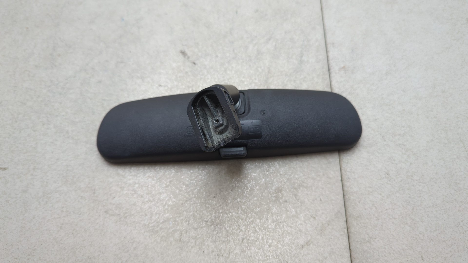 Зеркало заднего вида