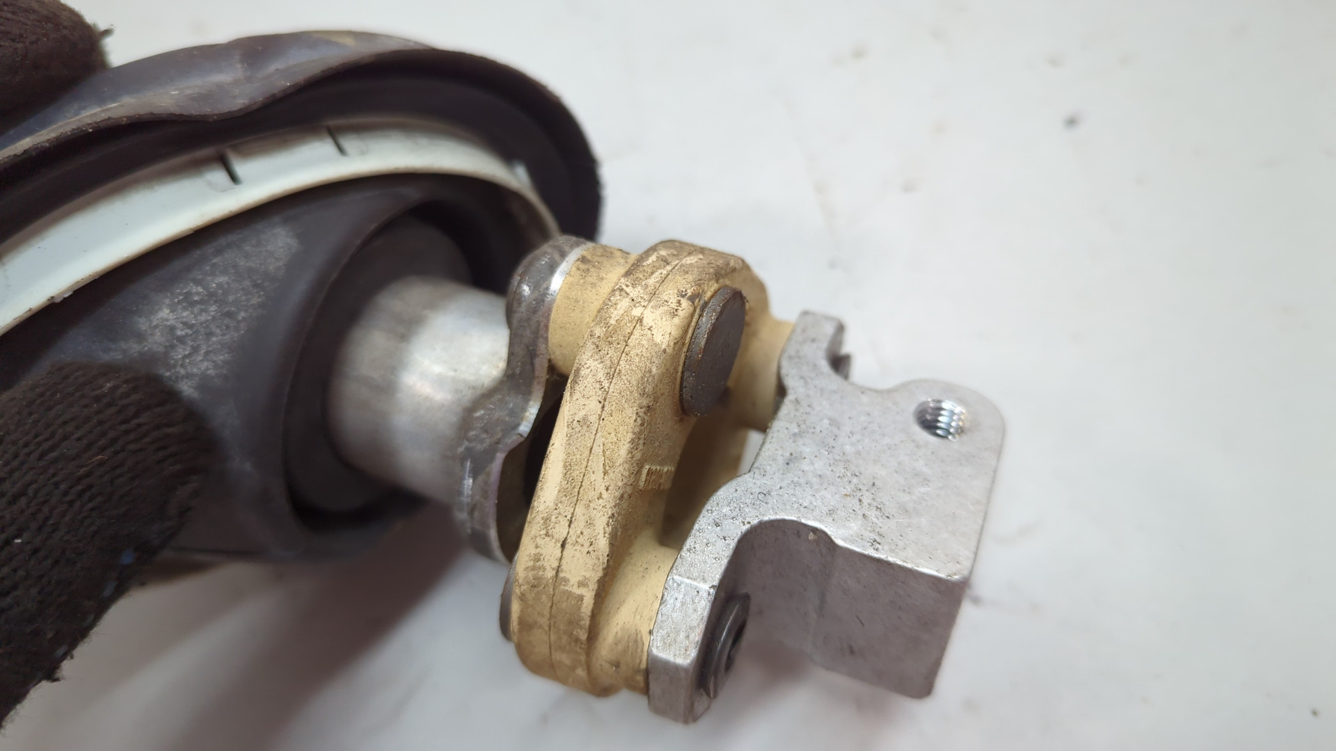 Кардан рулевой