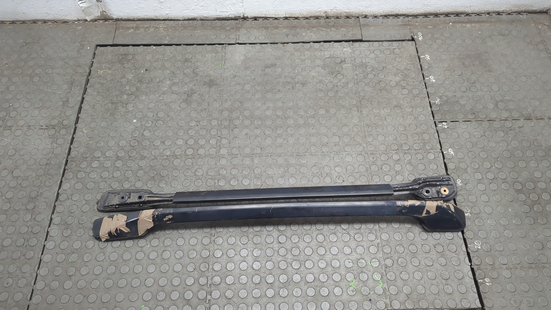 Рейлинги (релинг) к-кт (планки на крышу)