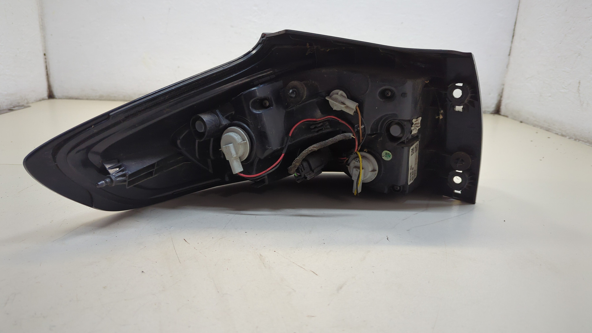 Фонарь задний правый