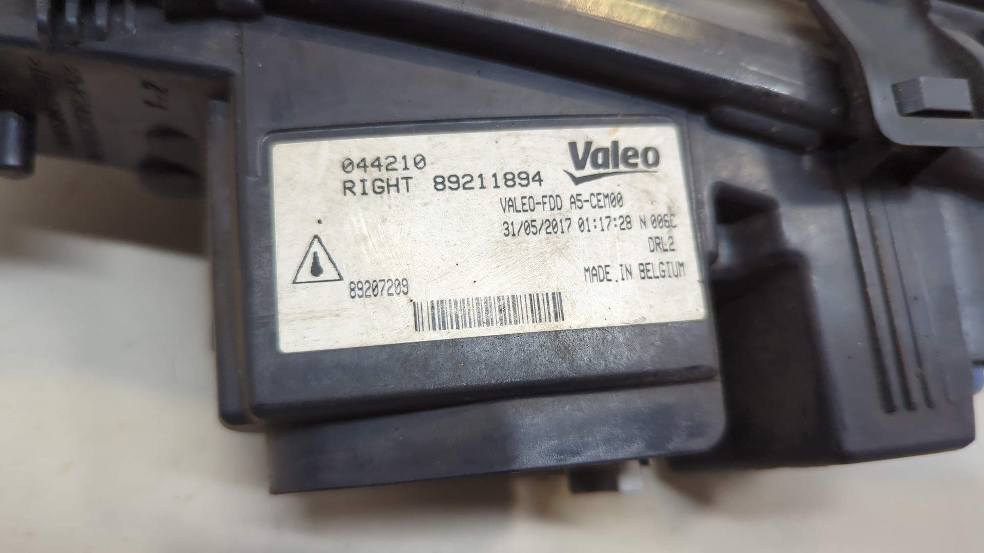 Фара дневного света правая (ходовые огни)