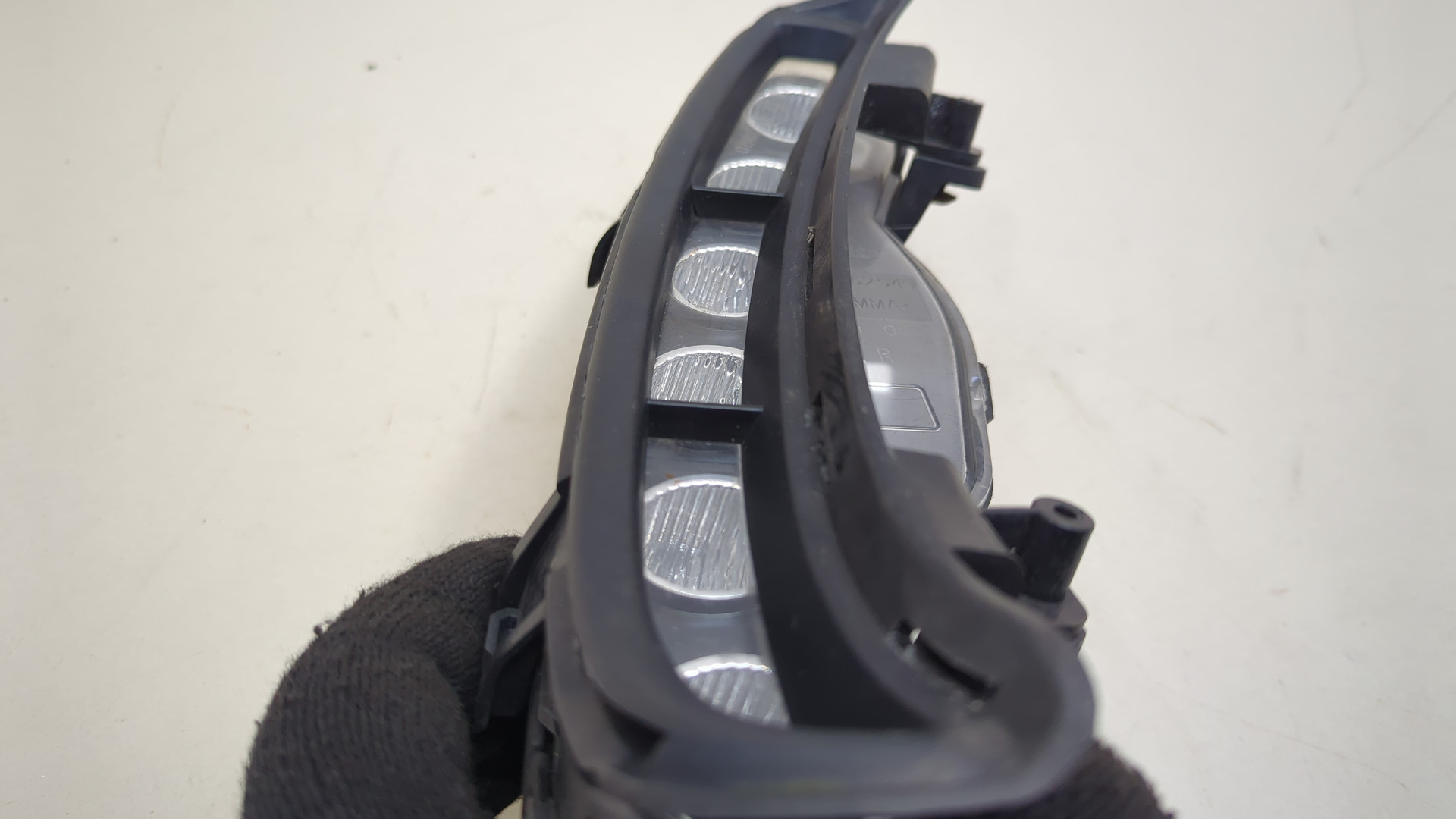 Фара дневного света правая (ходовые огни)