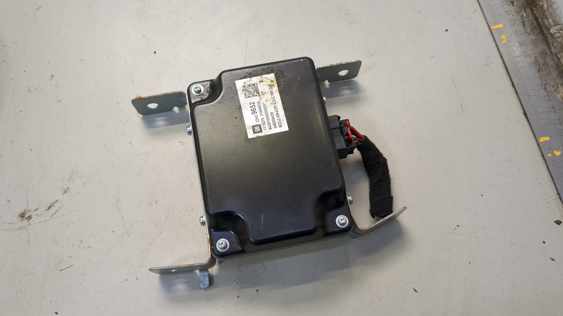 Преобразователь напряжения (адаптер)