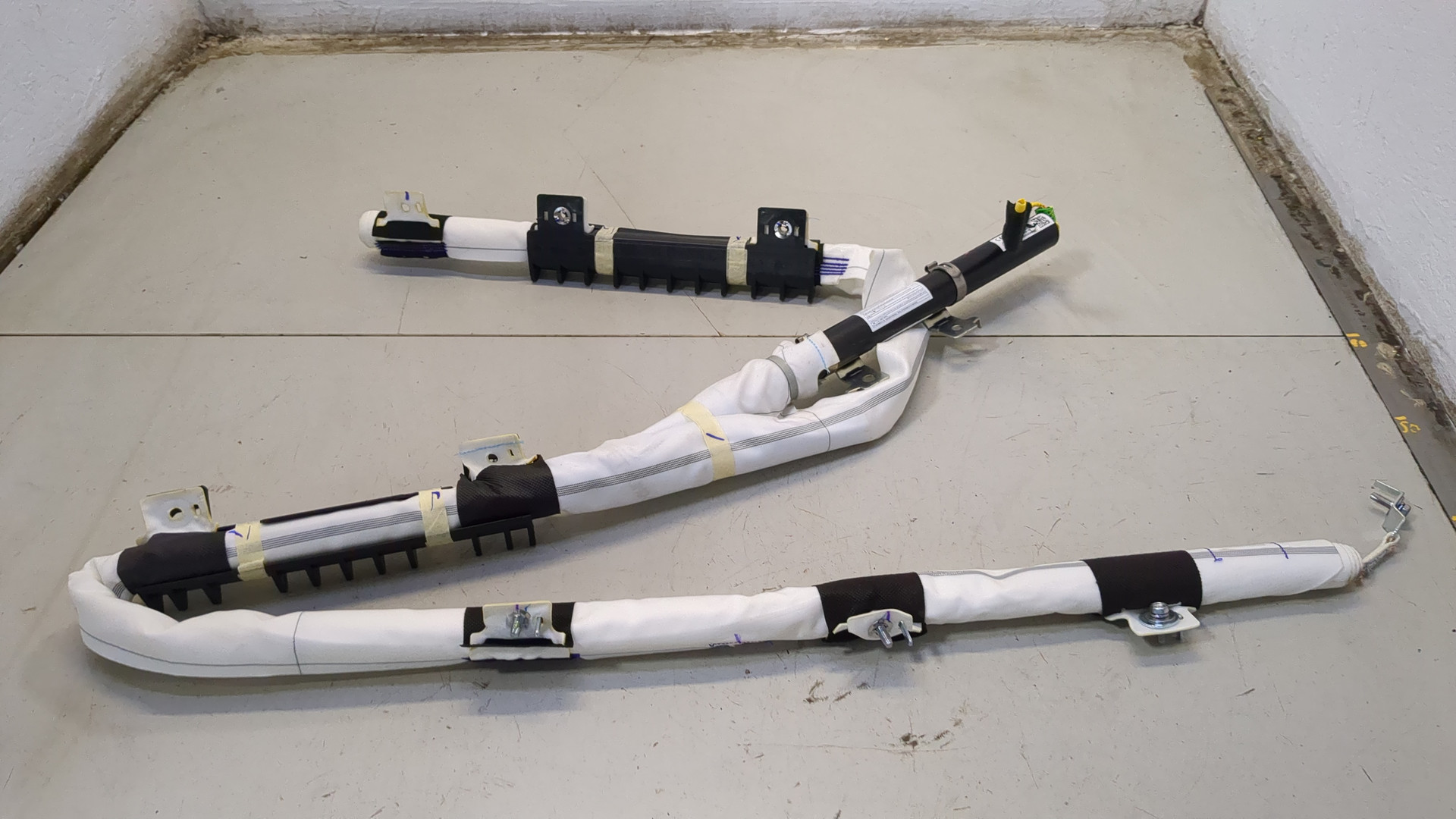 Подушка безопасности боковая (шторка)